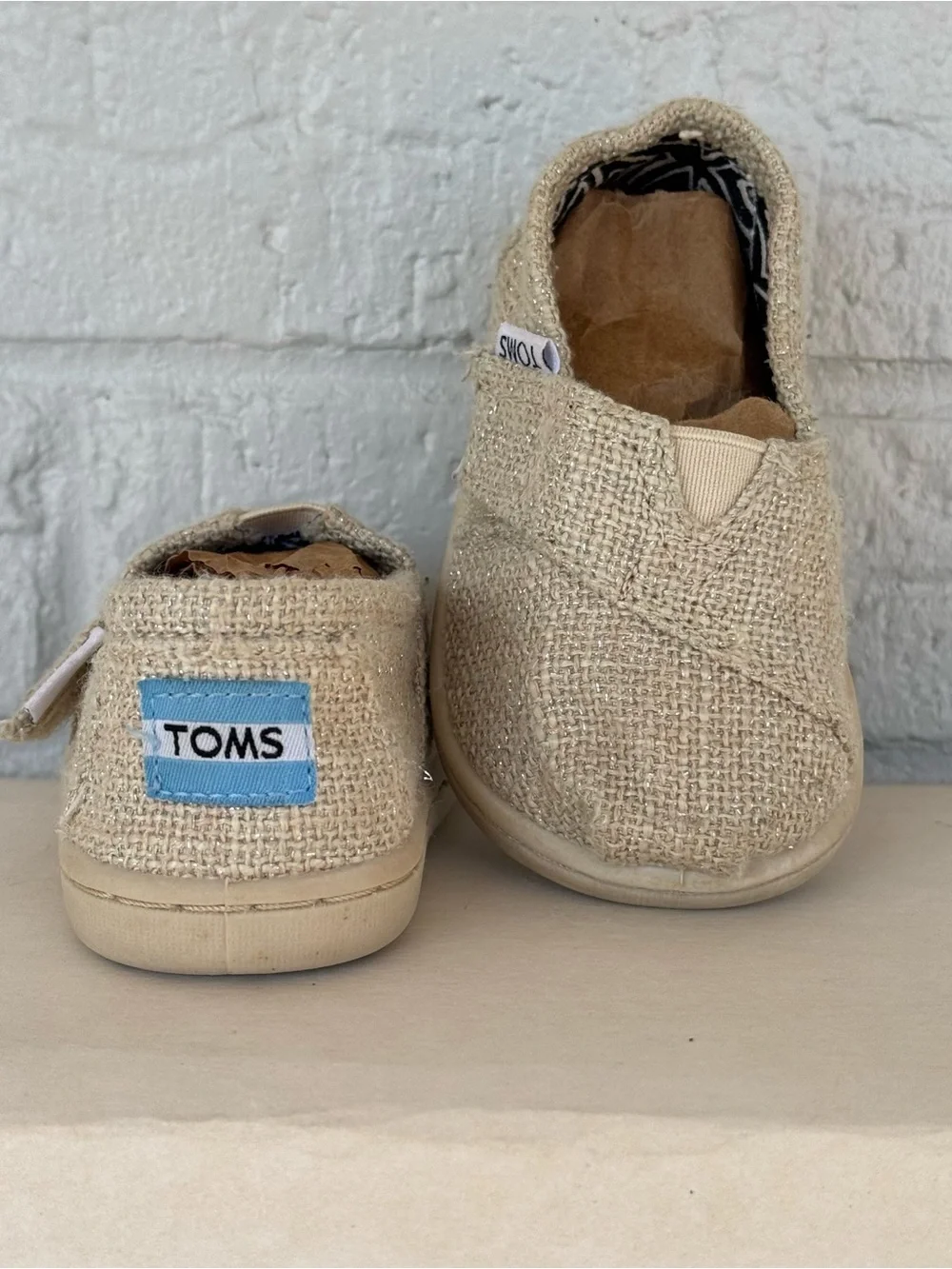 Sparkly Burlap TOMS Shoes T4